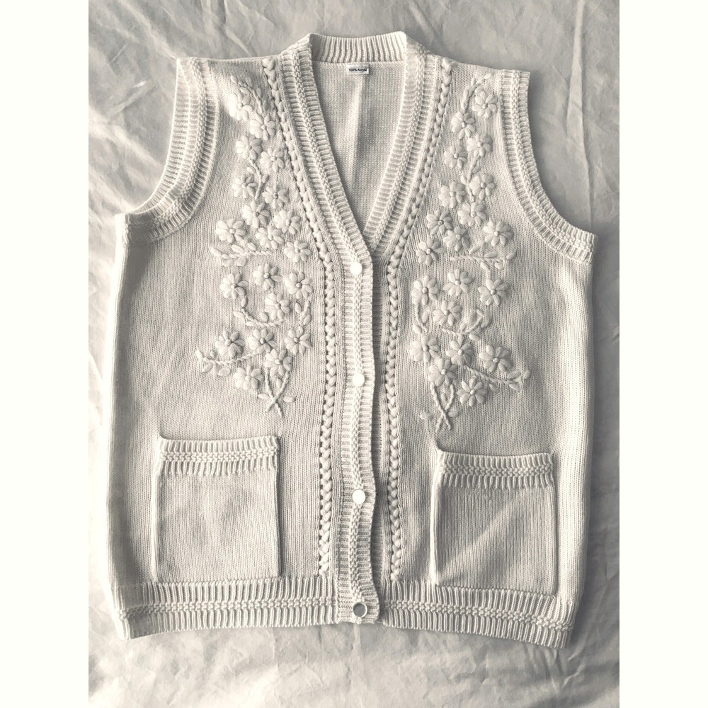 Cream Embroidered Sweater Vest OS Cottagecore Grandma Chic Preppy Cozy Layering - Picture 7 of 15